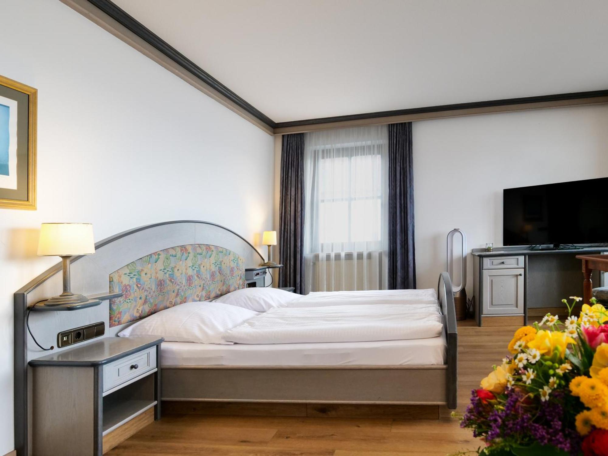 Seehotel Pegasus Herrsching am Ammersee Exterior photo