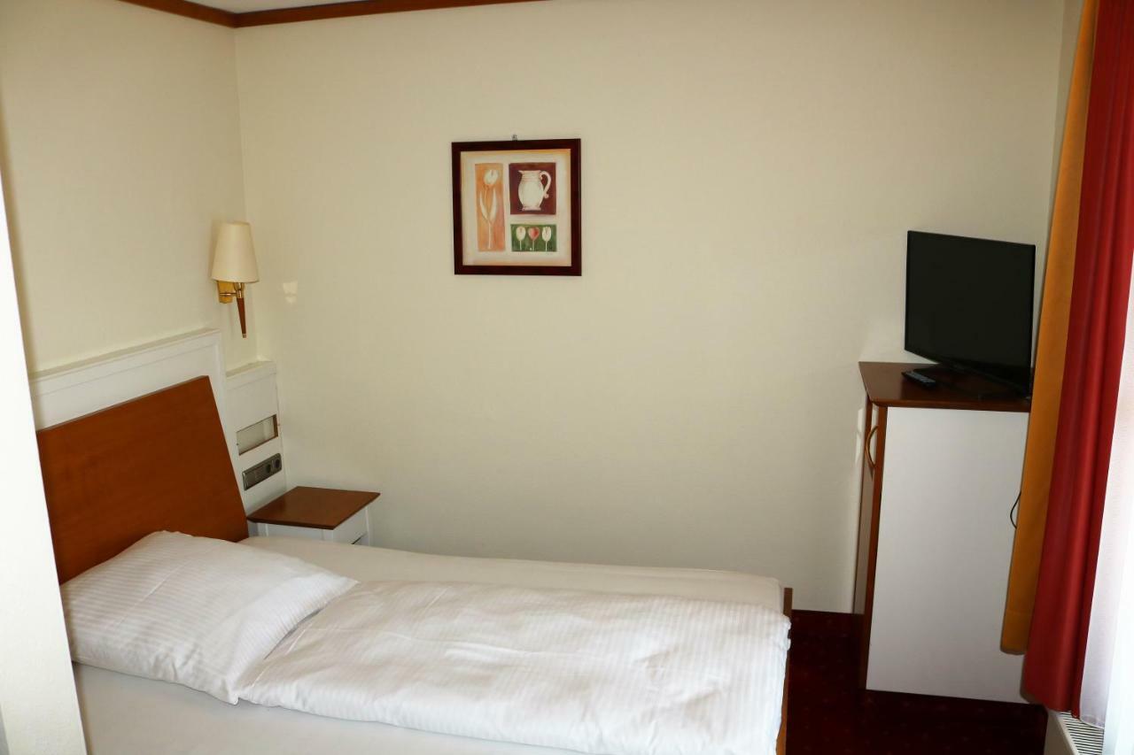 Seehotel Pegasus Herrsching am Ammersee Exterior photo